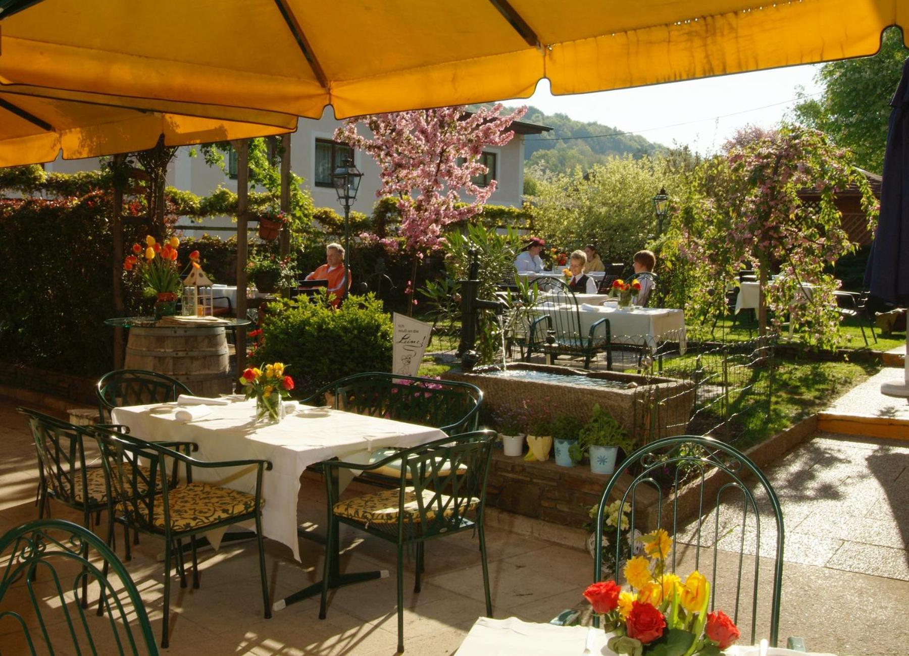 Landgasthof Zur Linde Laaben Dış mekan fotoğraf